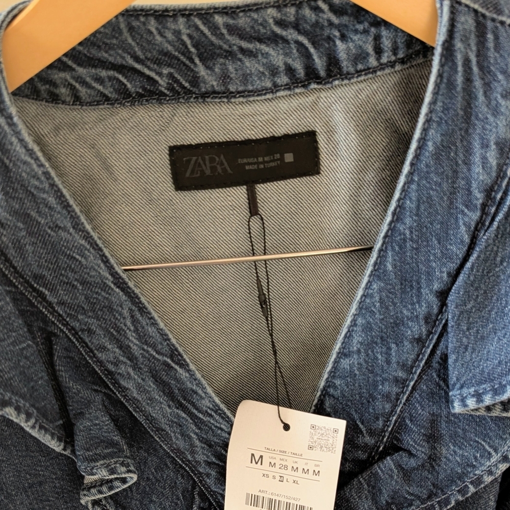 NWT Zara Denim Ruffle Button-Front Blouse In Dark Wash - M - Picture 7 of 7